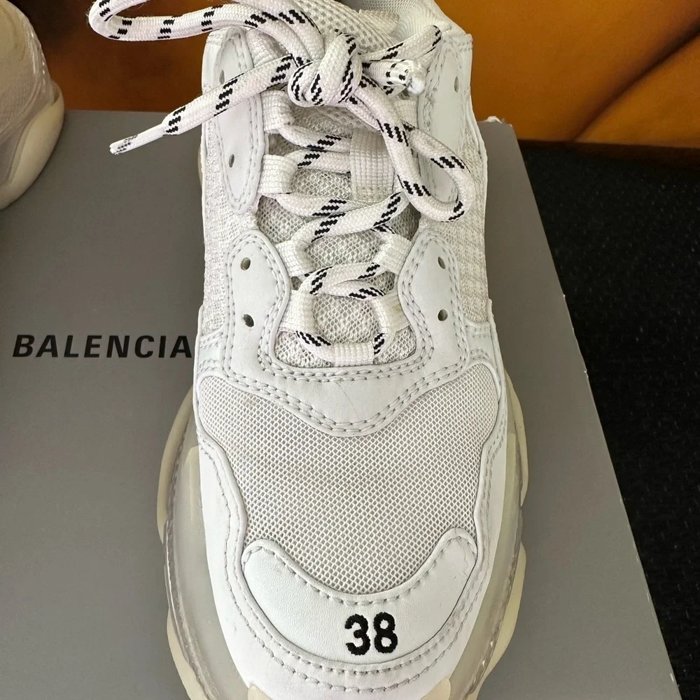 Balenciaga White Sneakers - Picture 13 of 14